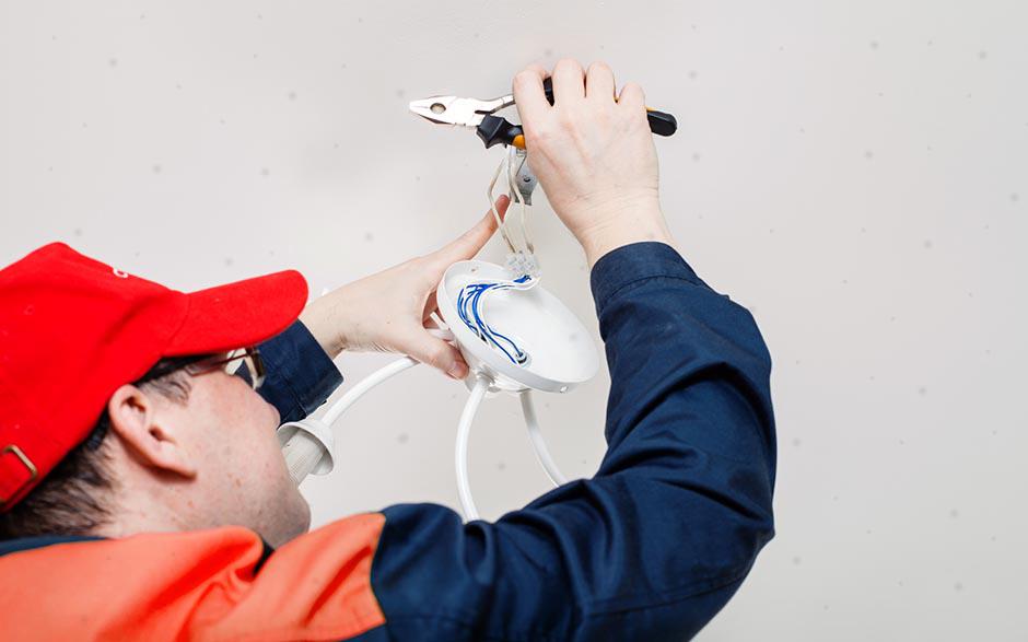 recherche travail électricien bâtiment Paris 19